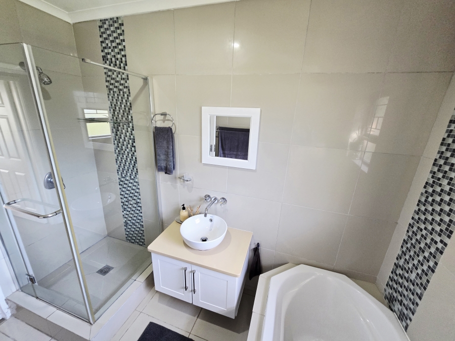 4 Bedroom Property for Sale in Bergsig Western Cape